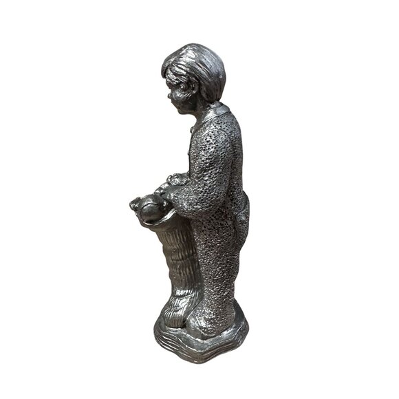 Vintage Pewter Figurine Child With Stocking Michael A Ricker Special Edition 199 - Picture 2 of 6